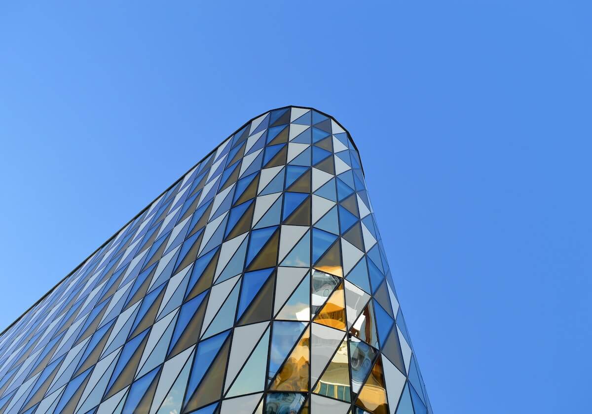 泪目！巴力斯塔“回家”，在球迷的呼喊中激动落泪