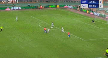 一己之力！卡扎伊什维利戴帽，泰山3-0领先国安！